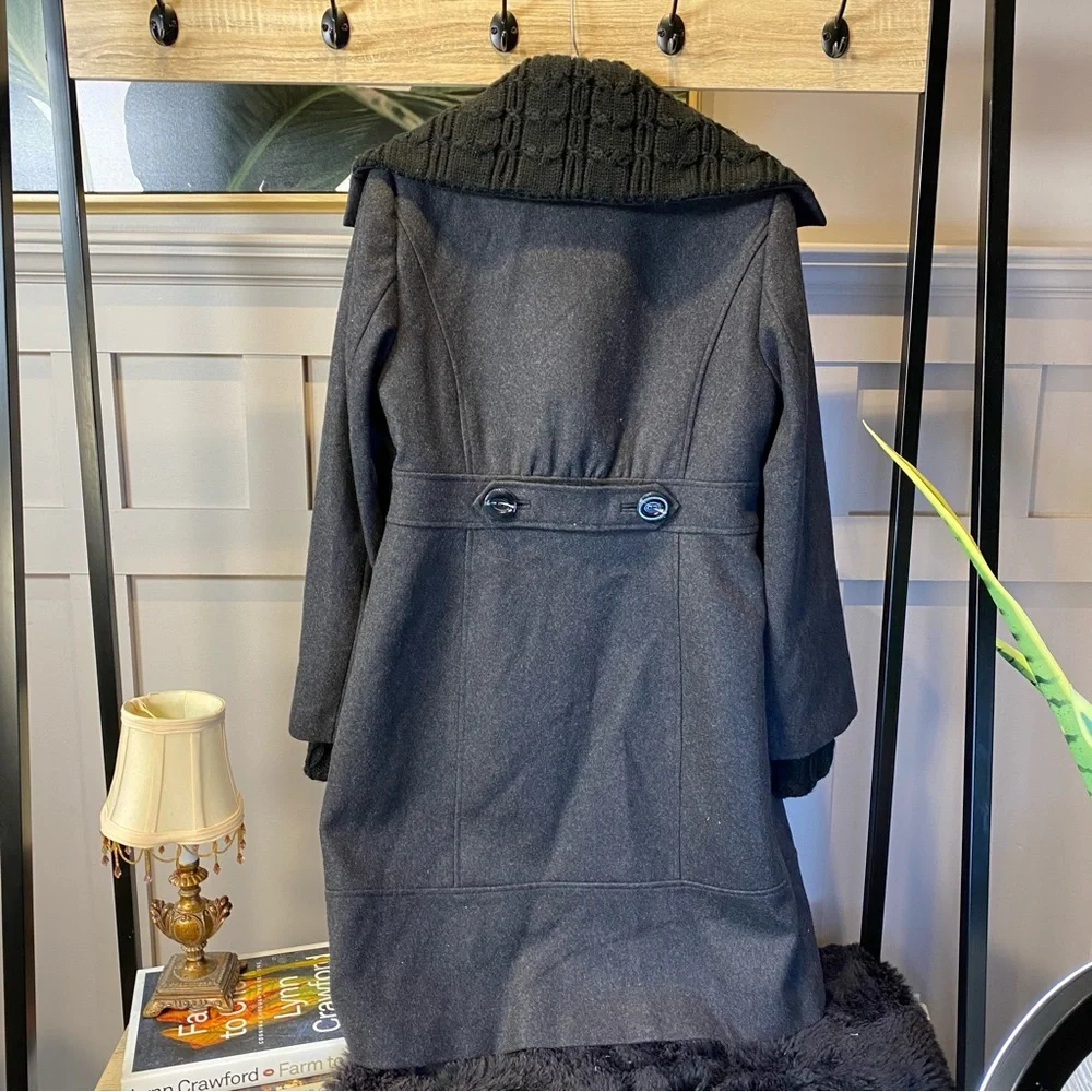 Women's RW & CO Gray Wool Coat Size M - Picture 2 of 15